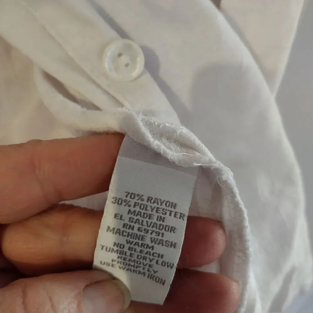 Dress barn blouse  - Picture 5 of 7